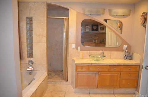 1045 Joplin Way, Aurora, CO 80017-3009