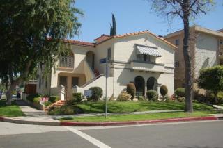 1104 Oakhurst Dr, Los Angeles CA  90035-1308 exterior