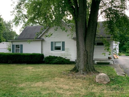 408 Stout St, Saint Joseph, IL 61873-9262