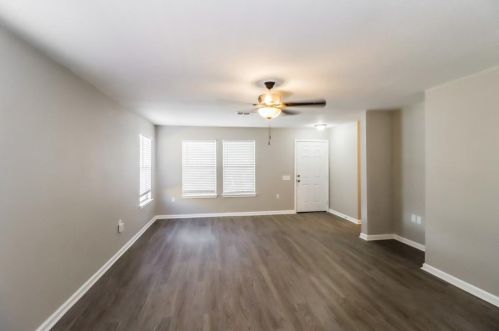 17813 Golden Valley Dr, Webberville TX  78653-5345 exterior