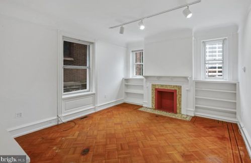 3512 Lancaster Ave, Philadelphia, PA 19104-4916