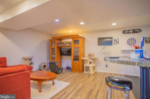 116 Solomons Ct, Hedgesville WV  25427-3723 exterior