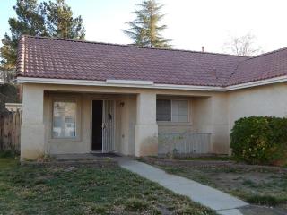 3124 Conestoga Canyon Rd, Palmdale, CA 93550-8388