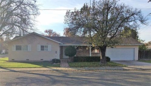 2409 Dana Ln, Modesto, CA 95350-3300