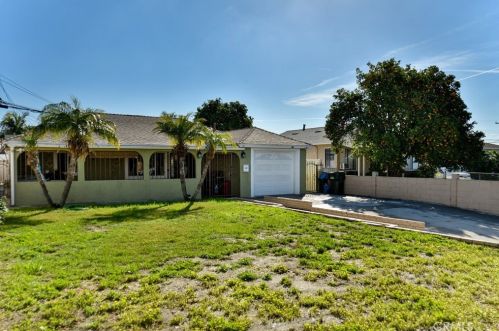 13222 Laureldale Ave, Downey, CA 90242-5141