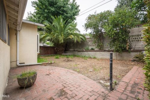 3213 Park Vis Dr, Glendale CA 91214-3355 exterior