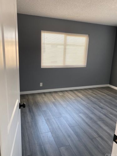 12924 Roselle Ave, Hawthorne CA  90250-5364 exterior