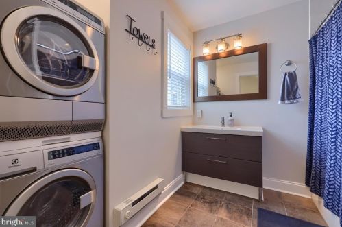 345 Ross St, Lancaster PA  17602-1941 exterior