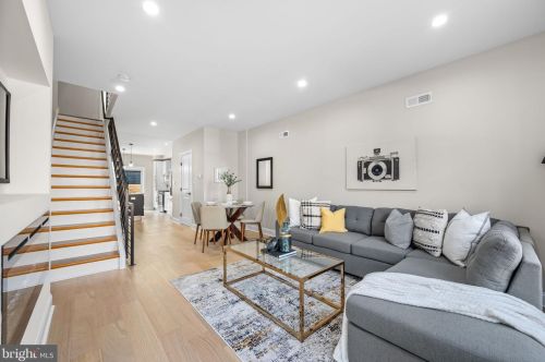 2459 Gaul St, Philadelphia PA  19125-3022 exterior
