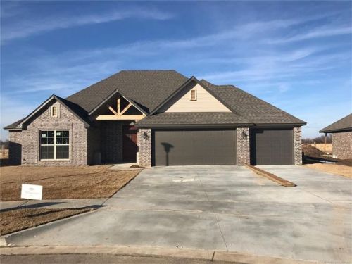 13209 139th St, Collinsville, OK 74021