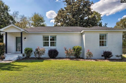 17 Birch Rd, Lugoff, SC 29078-9413