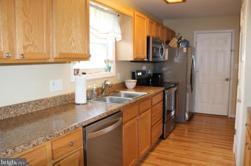 16915 Hastings Dr, Williamsport, MD 21795-3188