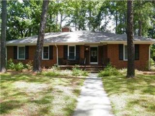 110 65th St, Savannah, GA 31405-5209
