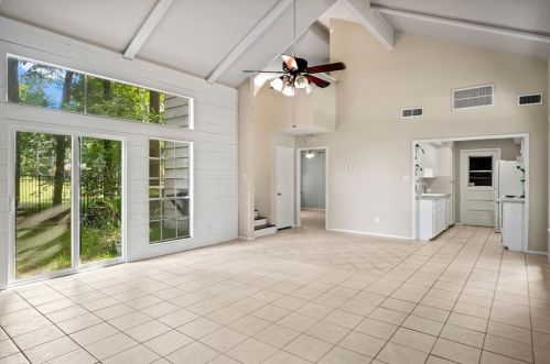 203 Deep Dl Ln, Conroe TX  77304-1249 exterior