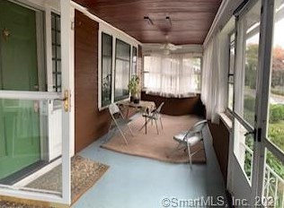 19 Monroe St, Huntington, CT 06484-6031