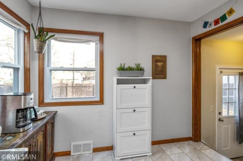 1244 Dl St, Saint Paul MN  55113-3503 exterior