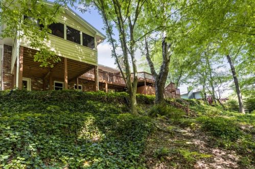 2697 Fleur De Lis Pl, Atlanta GA  30360-1409 exterior