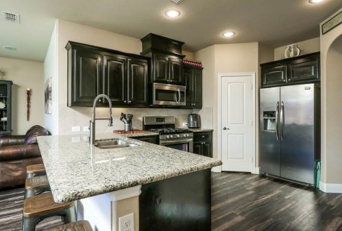 1720 Kachina Lodge Rd, Fort Worth TX  76131 exterior
