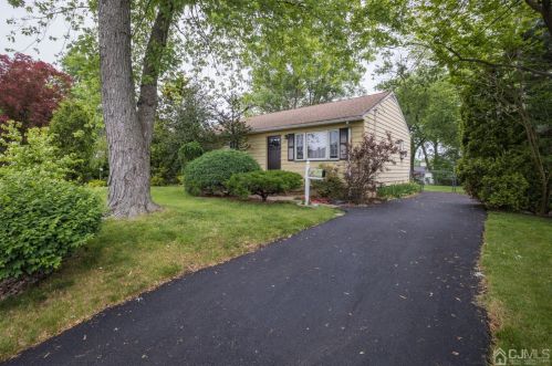 703 Maple Ave, Piscataway, NJ 08854-2607