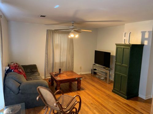 2932 Moody Rd, Bonaire, GA 31005-3804