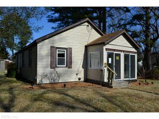 4128 Race St, Portsmouth, VA 23707-3720