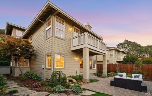 79 Vista Marin Dr, San Rafael, CA 94903-5228