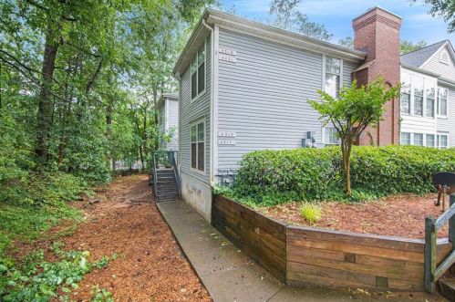 4317 Orchard Park Ct, Stone Mountain, GA 30083-1200