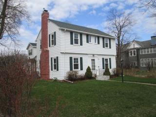 718 Baker Ave, Mankato, MN 56001-2503