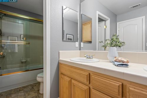 1017 Laurel Tree Dr, Concord CA  94521-5433 exterior