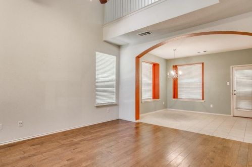 2509 Campfield Pkwy, Austin TX  78745-6364 exterior