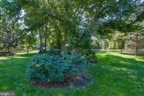 131 Bentley Ln, Lancaster PA  17603-6203 exterior