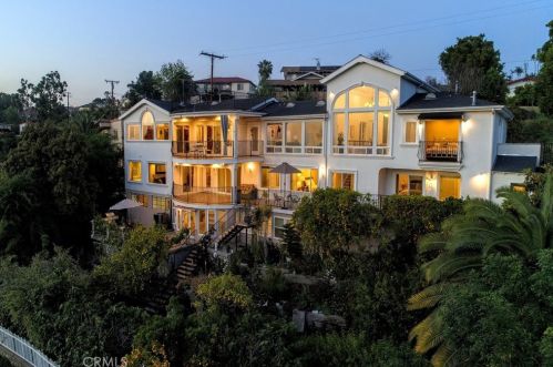 11832 Circle Dr, Whittier, CA 90601-2350