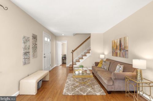 1626 Oakview Dr, Silver Spring MD 20903-2243 exterior