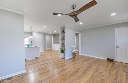 976 Pinehurst Dr, Smyrna GA  30080-4225 exterior