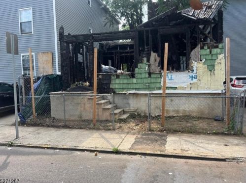 49 William St, Paterson NJ 07514-2829 exterior