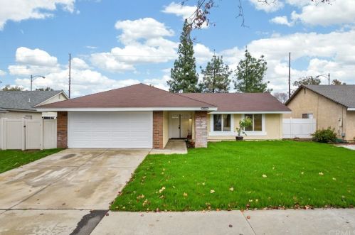 4071 Penrod Dr, Riverside, CA 92505-3436