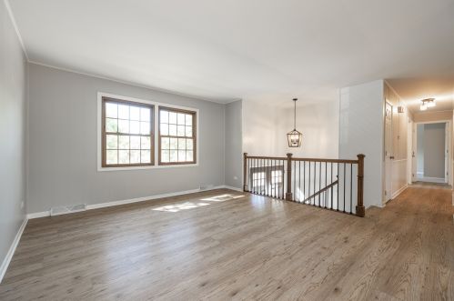 105 Heritage Dr, Minooka, IL 60447-9576