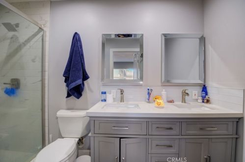 1518 Cochran St, Simi Valley CA 93065-2047 exterior