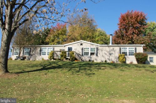 129 Rebel Dr, Falling Waters, WV 25419-3955