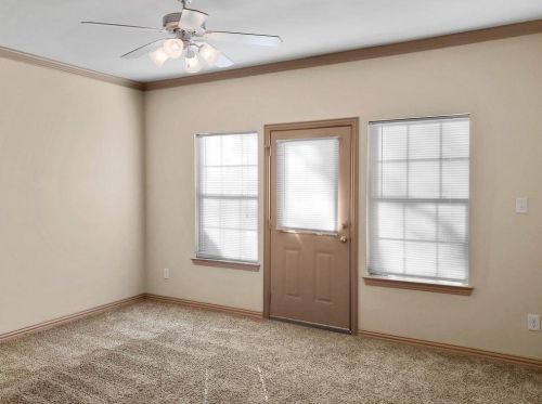 1579 Cozy Dr, Fort Worth TX  76120 exterior