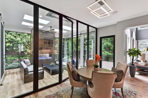 800 Lake Summit Dr, Atlanta GA  30342-1975 exterior