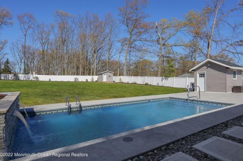 57 Raleigh Ct, Tinton Falls NJ 07724-2128 exterior