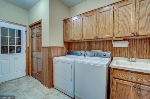 9137 Edinburgh Ln, Saint Paul MN  55125-9192 exterior