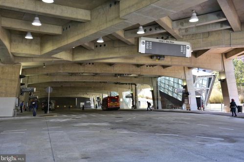 8401 Cedar St, Silver Spring MD 20910-4324 exterior