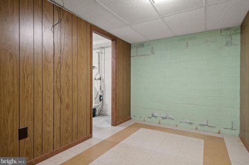 1035 Devonshire Rd, Lancaster PA  17601-1610 exterior