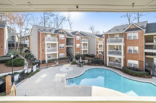 1007 Chastain Park Ct, Atlanta, GA 30342-3246