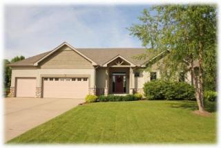 122 Carver Creek Cir, Carver, MN 55315-9510