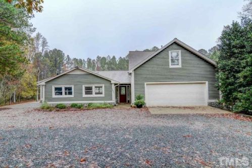 1521 Flying Hawk Rd, Apex, NC 27523-7858