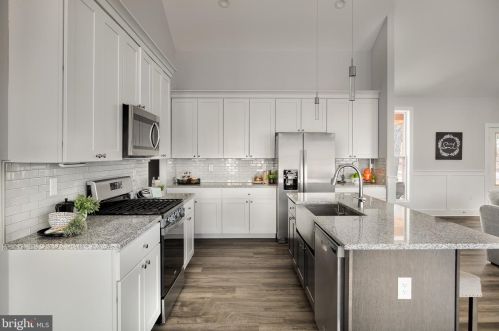 258 Speaks Ln, Harpers Ferry WV  25425 exterior