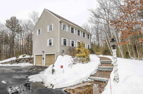 98 Heather Cir, Auburn, NH 03032-3951